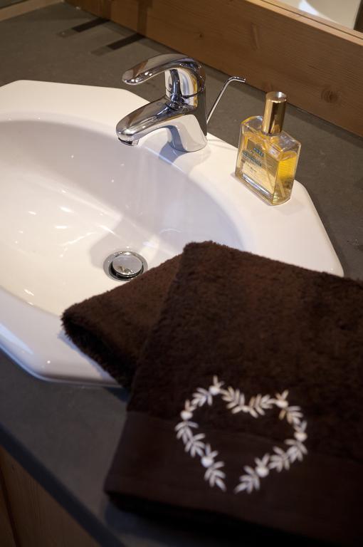 Cgh Residences & Spas Les Chalets D'Angele Шатель Экстерьер фото